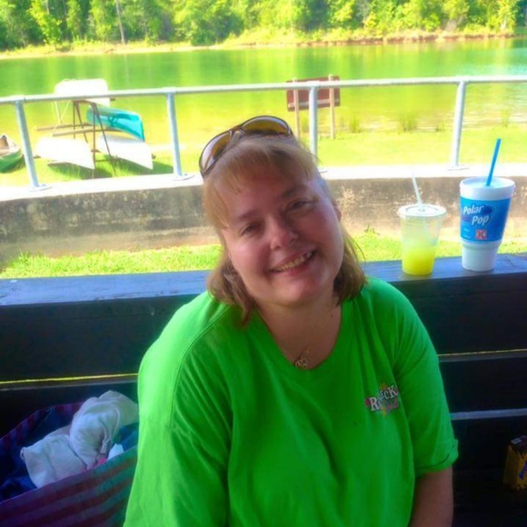 Meet your Posher, Cindy - Picture 1 of 1